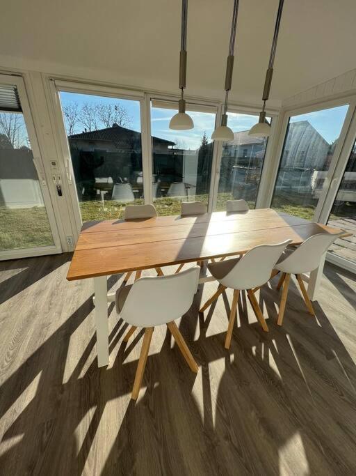 Bungalow Zwischen Wald Und Seen Pretzien Esterno foto
